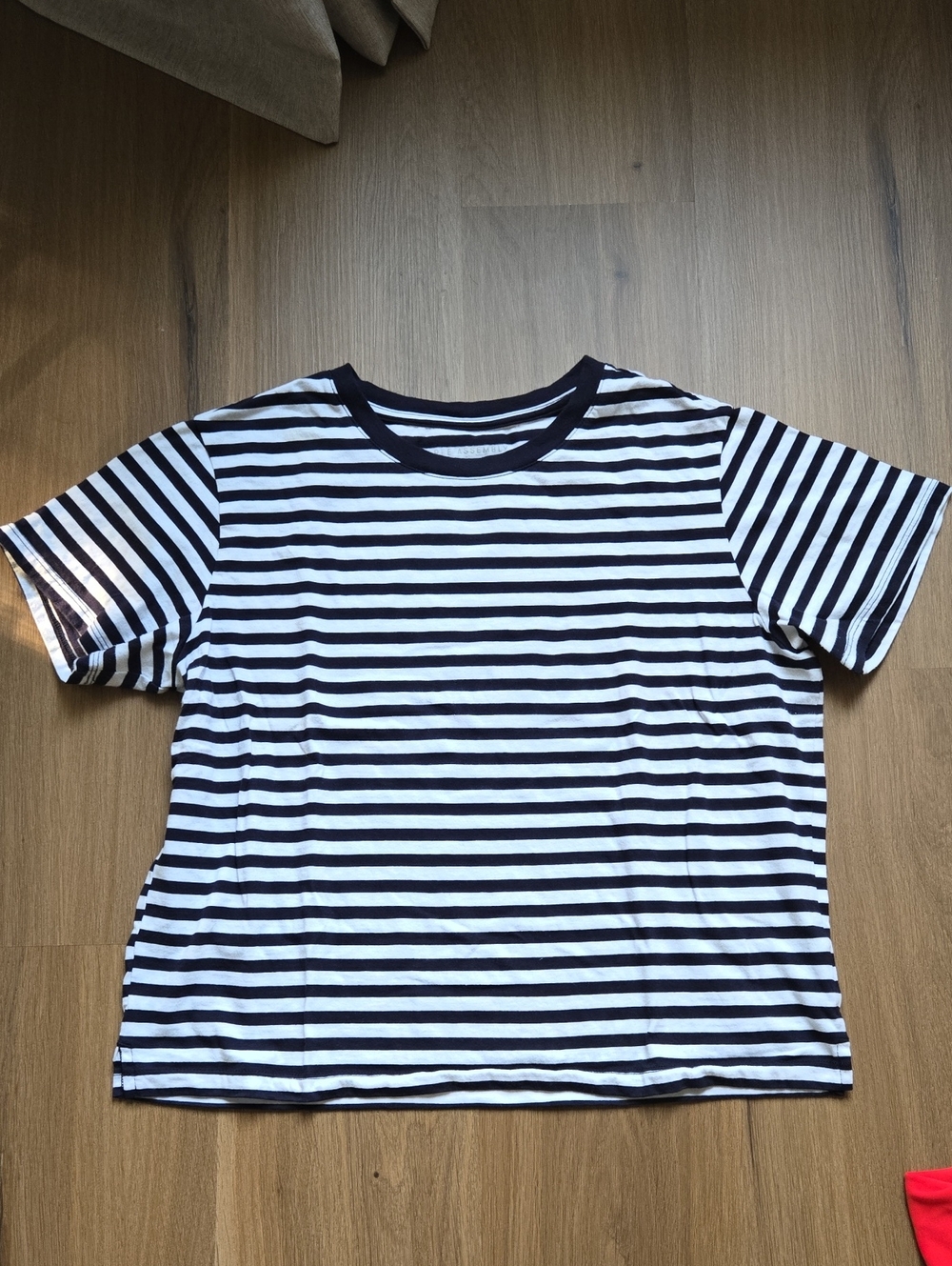 Free Assembly 3-Pack Womens Tee Bundle - Picture 6 of 9
